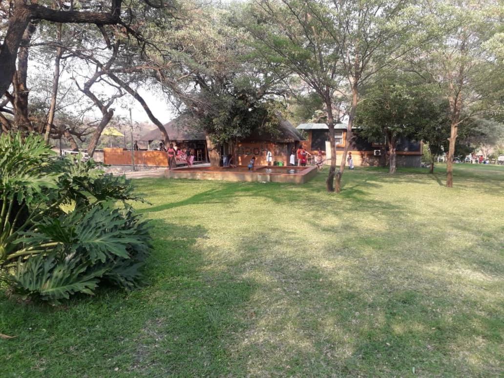 Camp Hogo Kavango Rundu Exterior foto